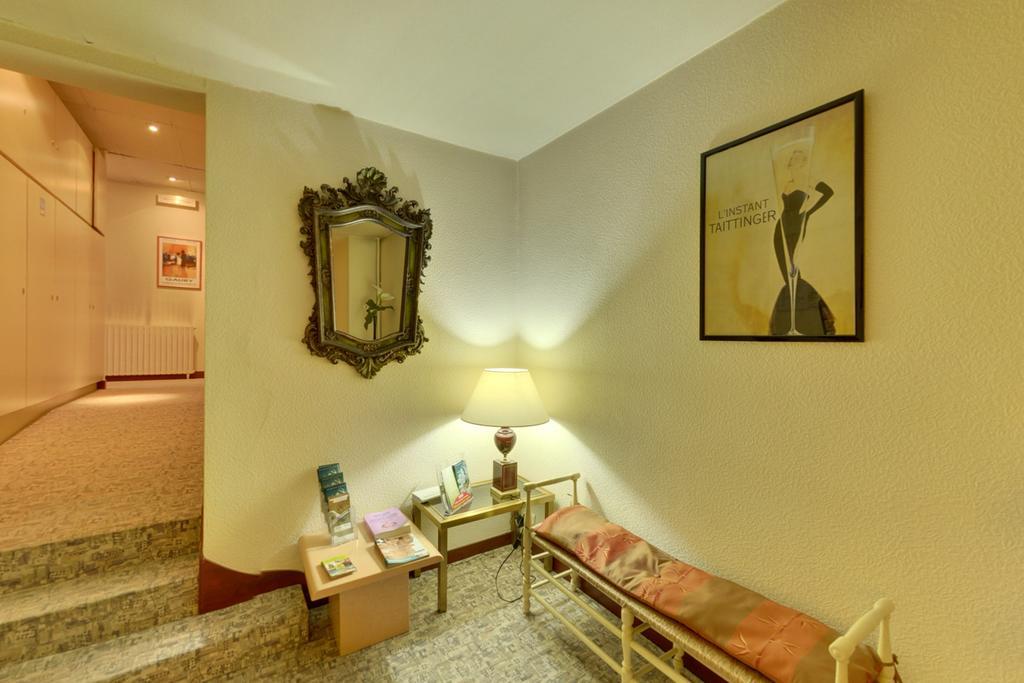 Logis Auberge Des Vieux Chenes مالمور المظهر الخارجي الصورة