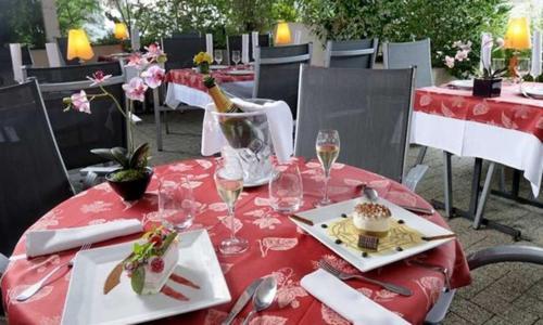 Logis Auberge Des Vieux Chenes مالمور المظهر الخارجي الصورة