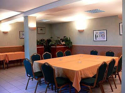 Logis Auberge Des Vieux Chenes مالمور المظهر الخارجي الصورة